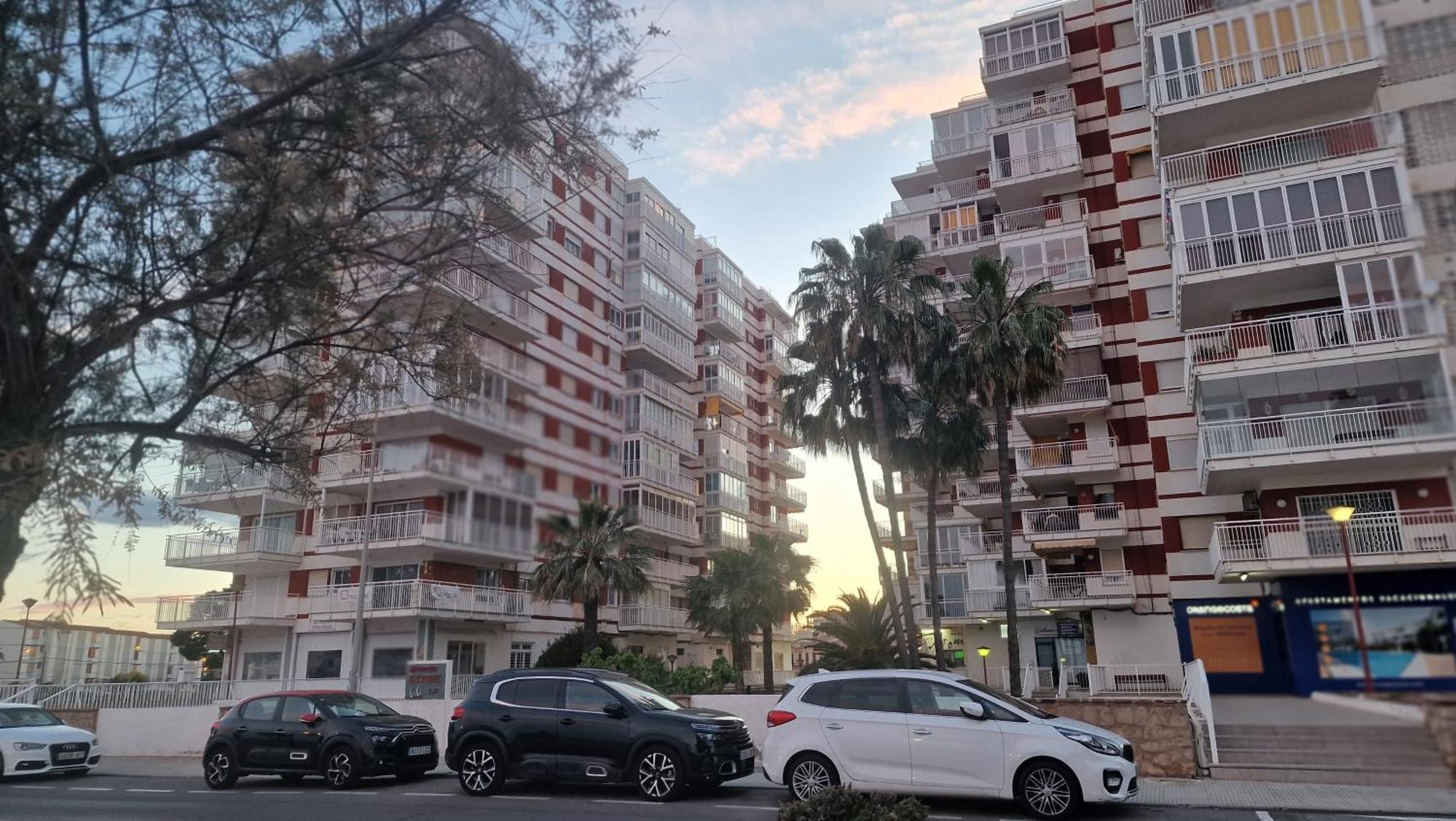 Apartamento De 1 Habitacion Frente Al Mar Y Con Piscina Apartman Benicàssim Kültér fotó