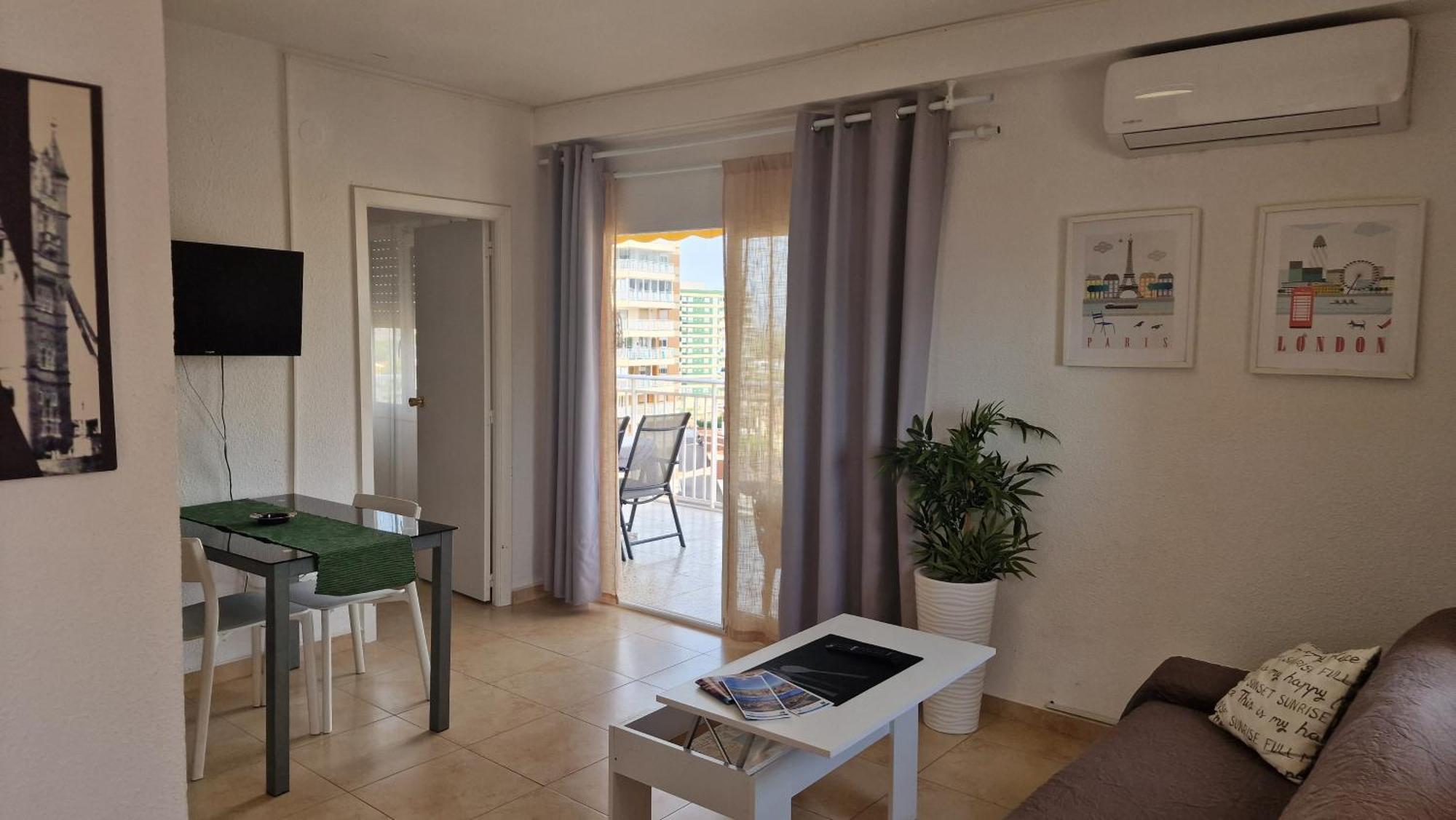 Apartamento De 1 Habitacion Frente Al Mar Y Con Piscina Apartman Benicàssim Kültér fotó